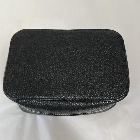 Trish McEvoy Makeup Planner - Picture 4 of 5